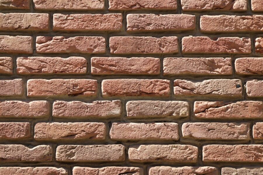 Cegły klinkierowe – jak wybrać najlepsze do budowy?